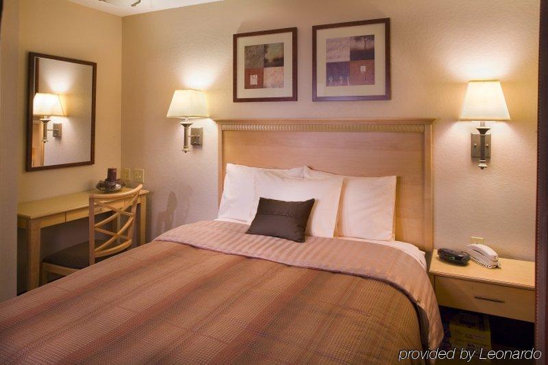 Candlewood By Ihg Lafayette